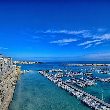 Oikia Vacanze S Cesarea Casa Rosa Su *