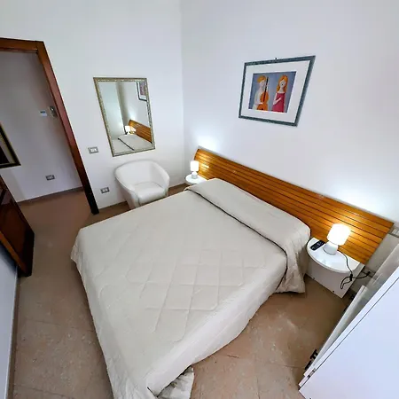 Holiday home Oikia Vacanze S Cesarea Casa Rosa Su *