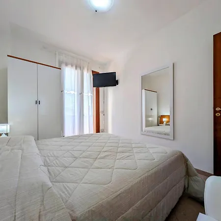 Oikia Vacanze S Cesarea Casa Rosa Su *